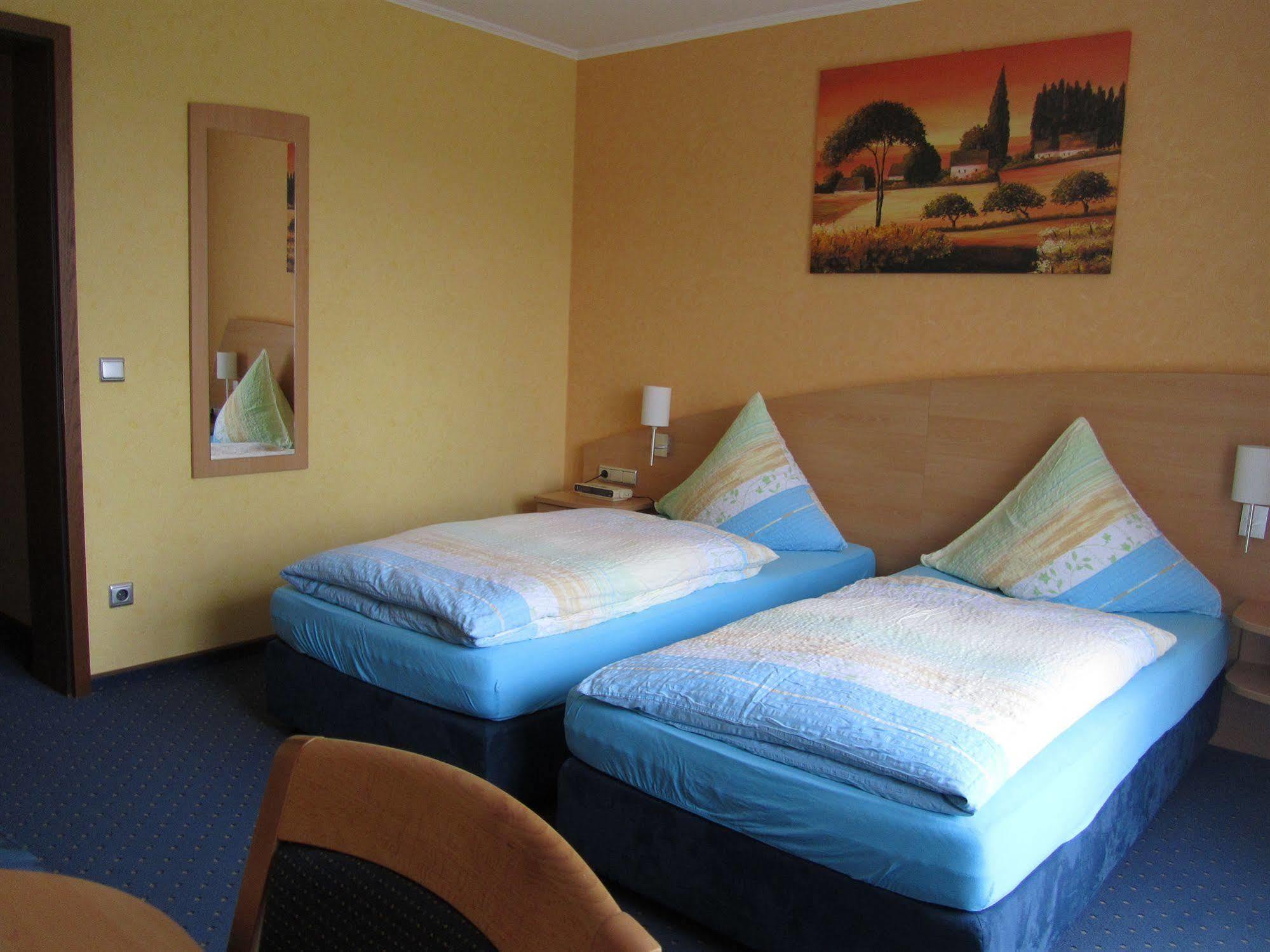 Hotel Zur Burg Nuerburg Zewnętrze zdjęcie