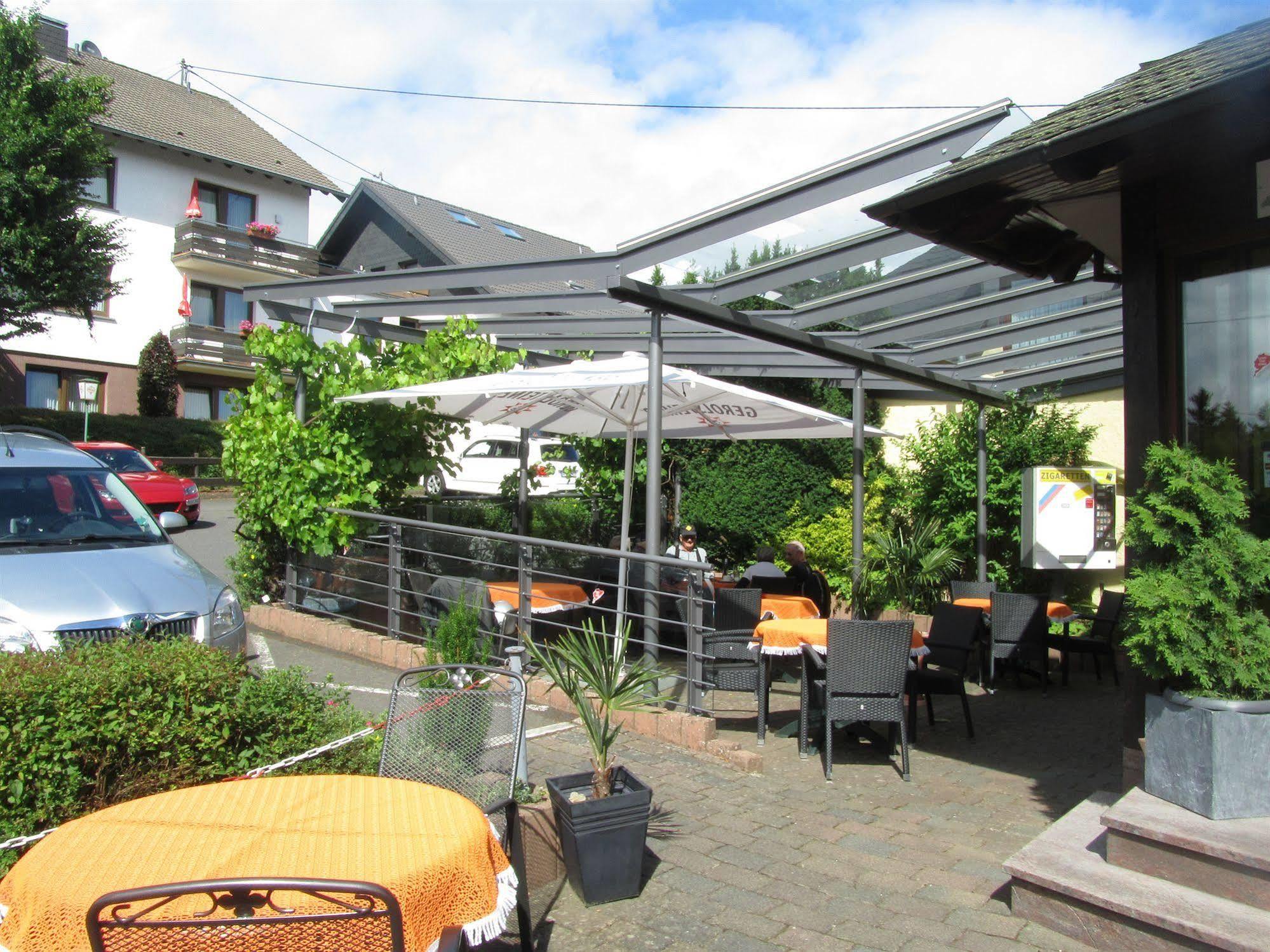 Hotel Zur Burg Nuerburg Zewnętrze zdjęcie
