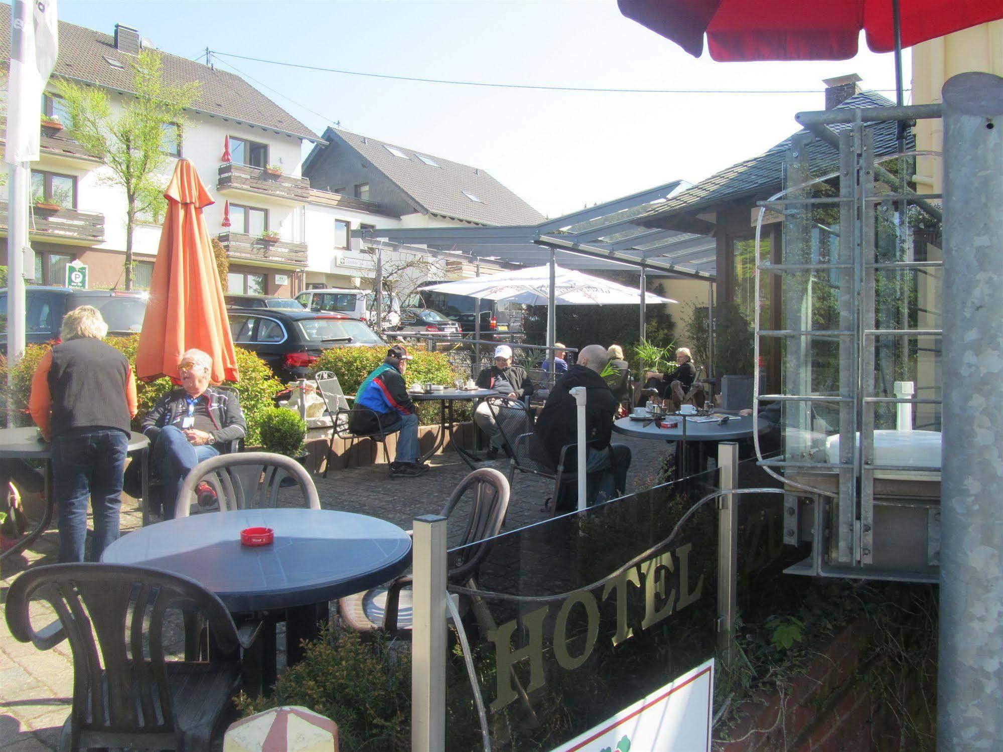 Hotel Zur Burg Nuerburg Zewnętrze zdjęcie